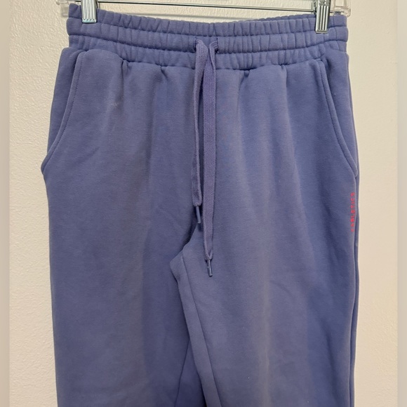 Fabletics Eco Go-To Classic Sweatpants in Belleflower and Strawberry Size Small - Picture 8 of 17